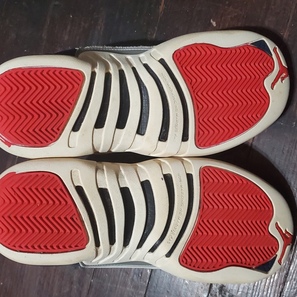 Jordan 12s - Picture 4 of 4